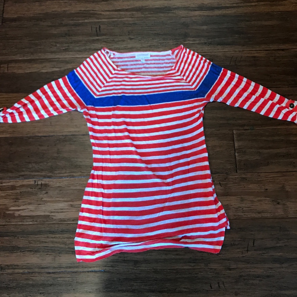 A Pea in the Pod Maternity Shirt